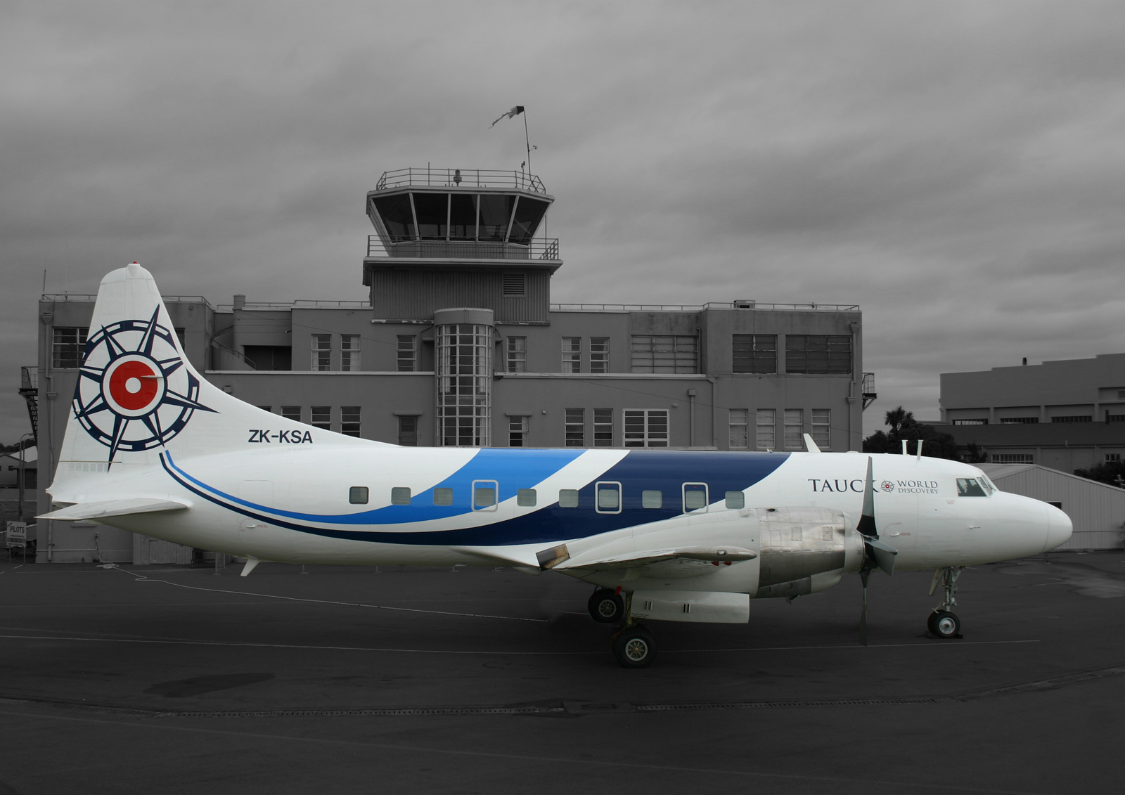 Side elevation, Convair CV580 ZK-KSA, inaugural flight, Palmerston North to Wigram Airfield Christchurch, newly refurbished and sporting the new specialised Pionair aircraft ‘fluid’ livery’.