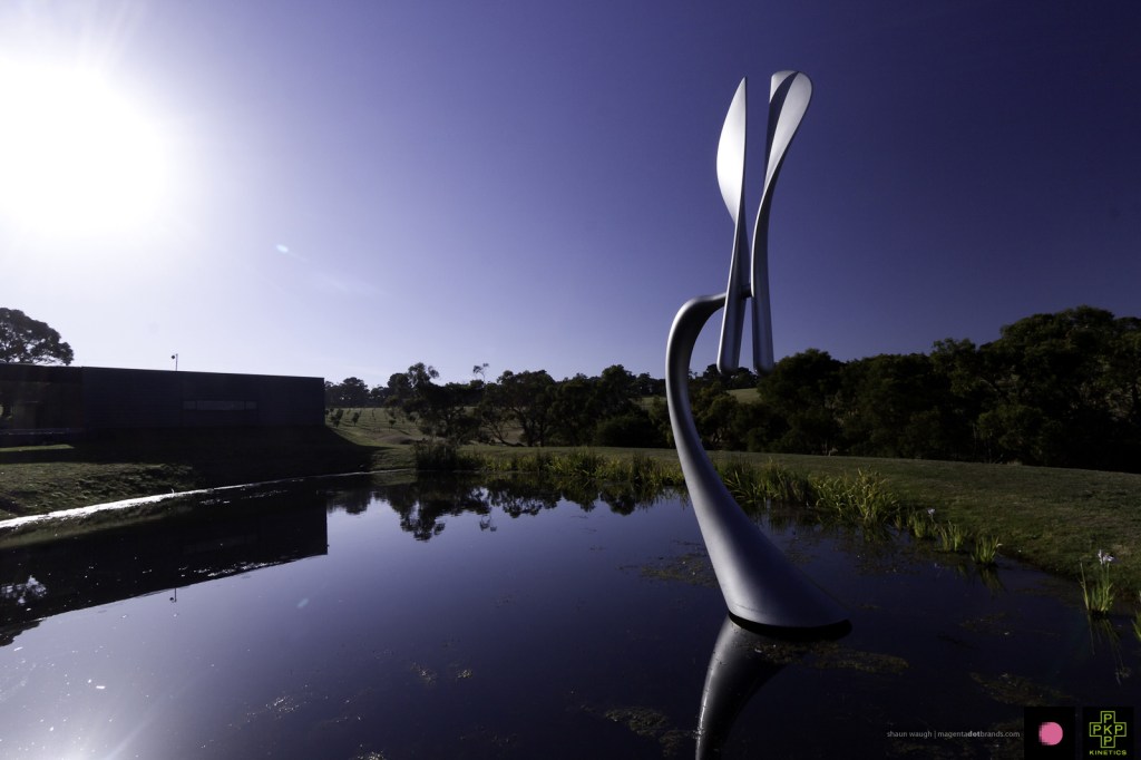 Dodo. Kinetic sculpture by Phil Price.