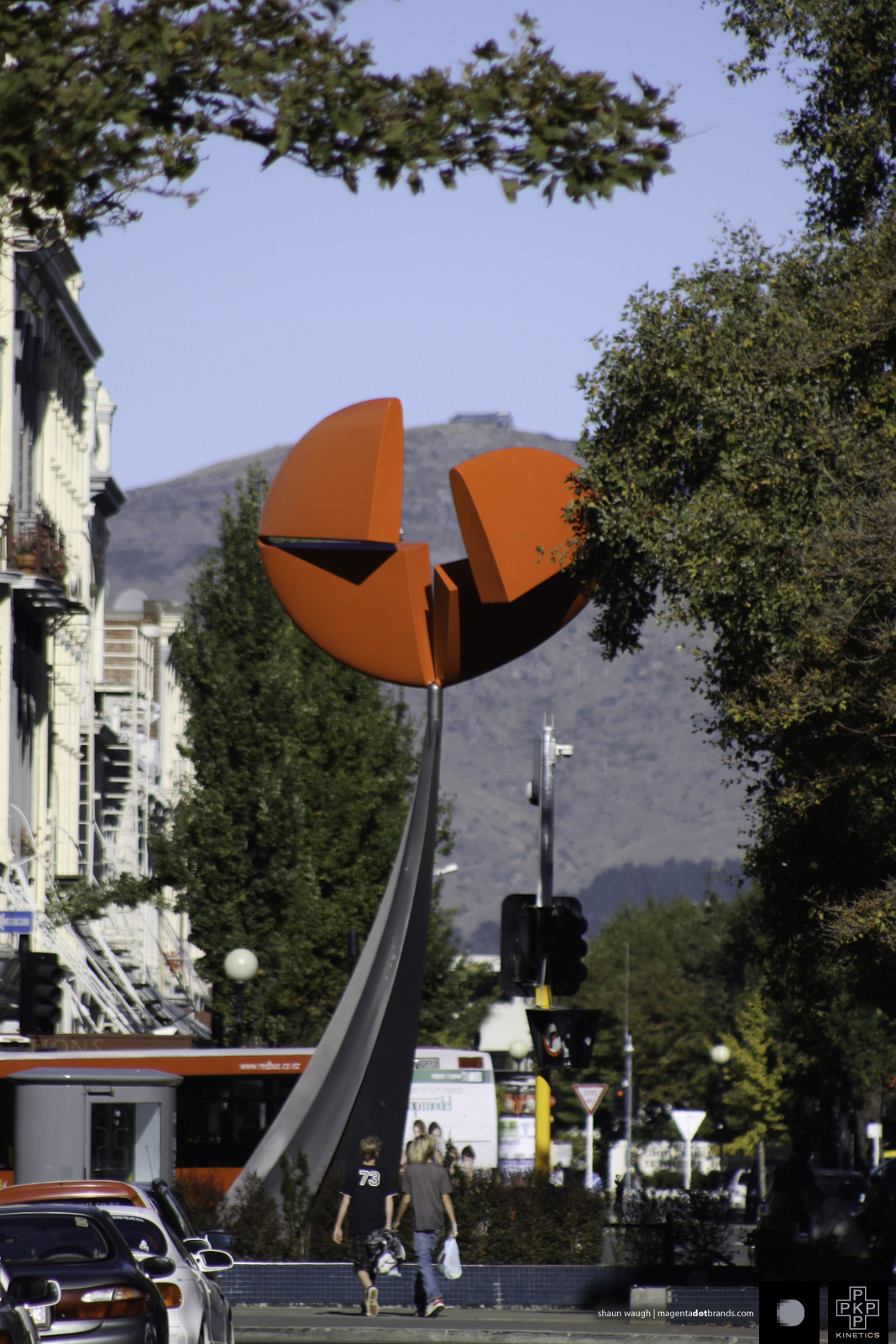 Nucleus. Kinetic sculpture by Phil Price.