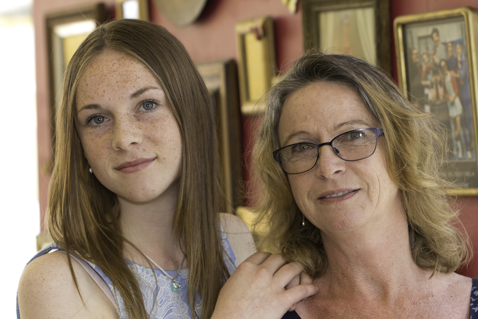 Portrait of Sliver Cloud launch event guests Sue Francis and daughter Naomi.