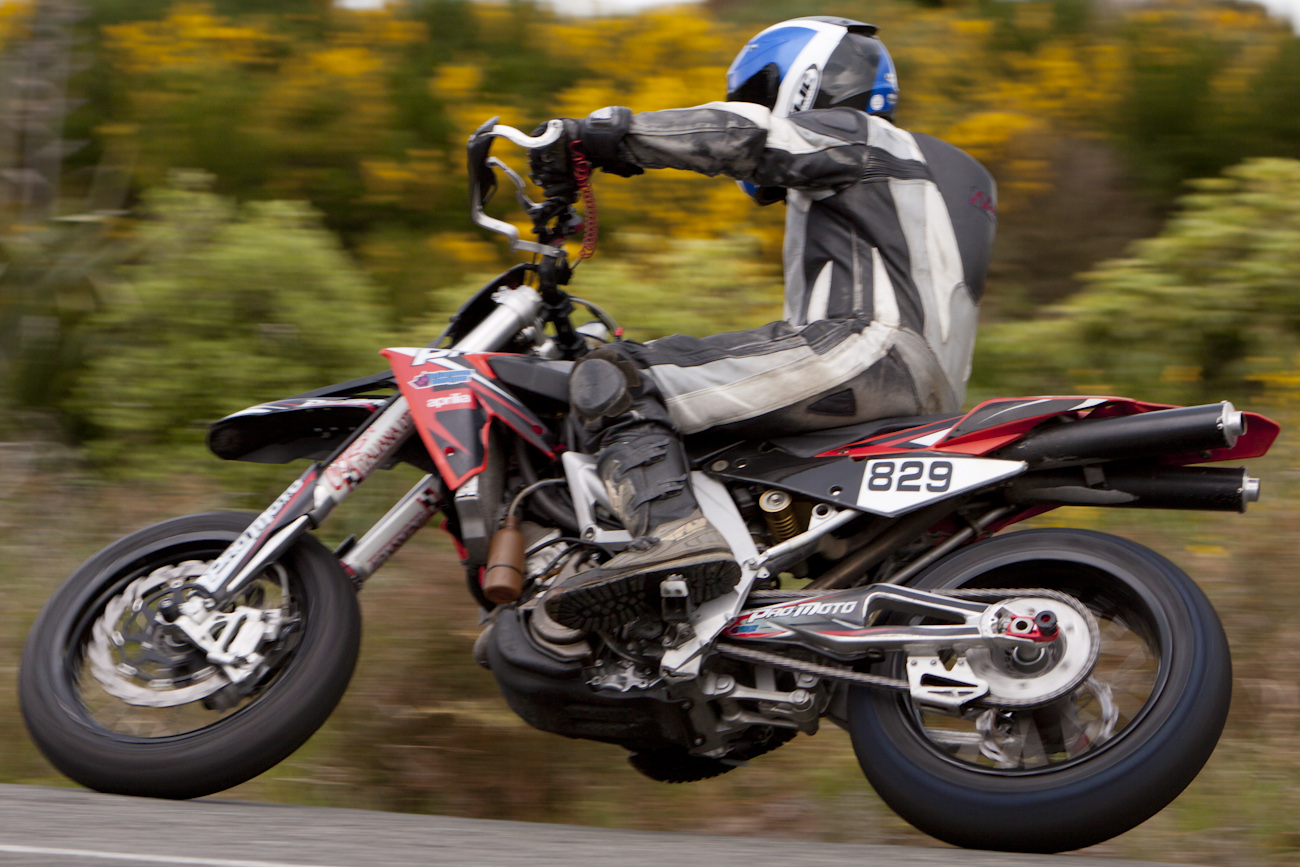 Aprilia SXV 550, Barry Summers, Bluff HIll Climb, Burt Munro Challenge, Flagstaff Road, Motupohue, New Zealand, NZ Hill Climb Champs, Open Class, Rider 829