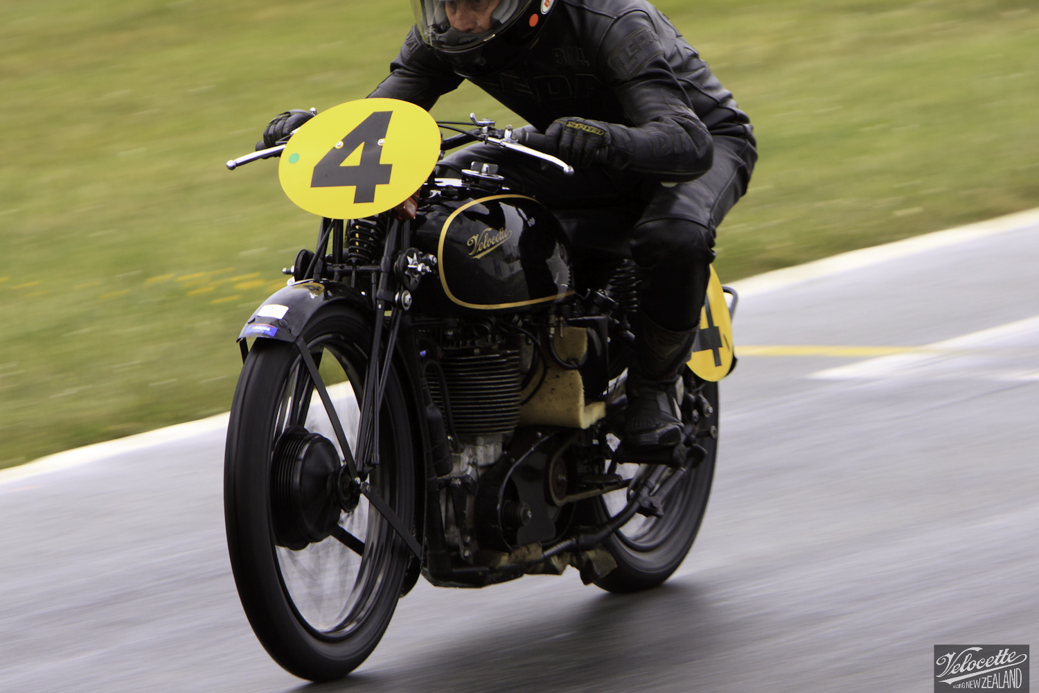 Big Velo 500, Bill Biber, Burt Munro Challenge, Classic Pre ’63 with Girder Forks, Rider 4, Teretonga Circuit races, Velocette