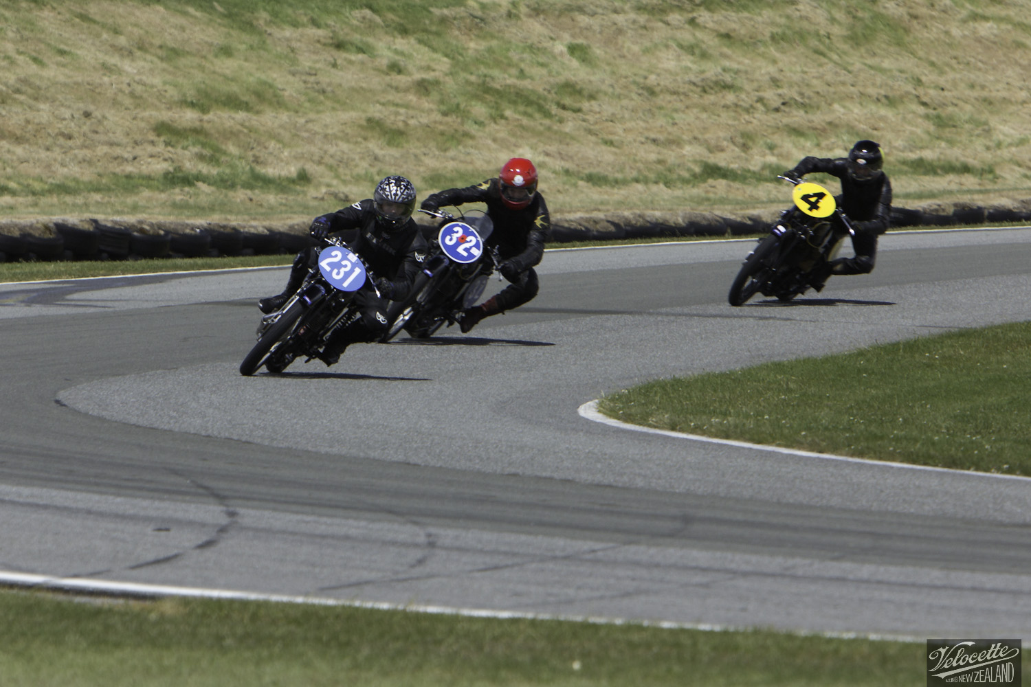 Big Velo 500, Bill Biber, Burt Munro Challenge, Chris Swallow, Classic Pre ’63 with Girder Forks, Cloud Craig-Smith, KTT 350, KTT MK VIII, Rider 4, Rider 31, Rider 231, Teretonga Circuit races, Velocette