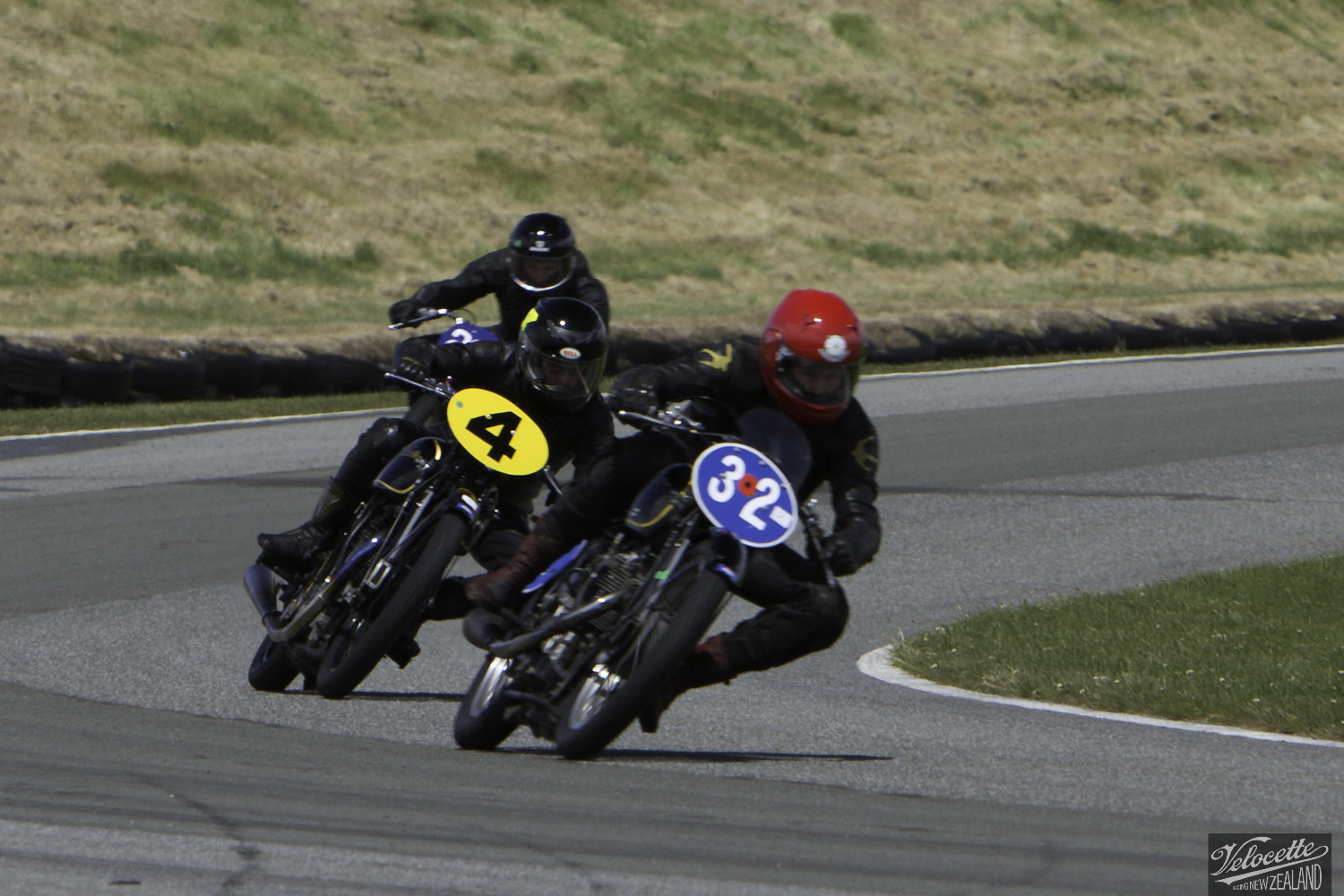 Burt Munro Challenge, Classic Pre ’63 with Girder Forks, Cloud Craig-Smith, KTT 350, KTT MK VIII, Rider 231, Teretonga Circuit races, Velocette