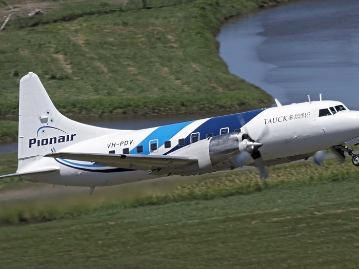 Pionair aircraft with fluid livery designed and applied by myself, Shaun Waugh, in 2006.