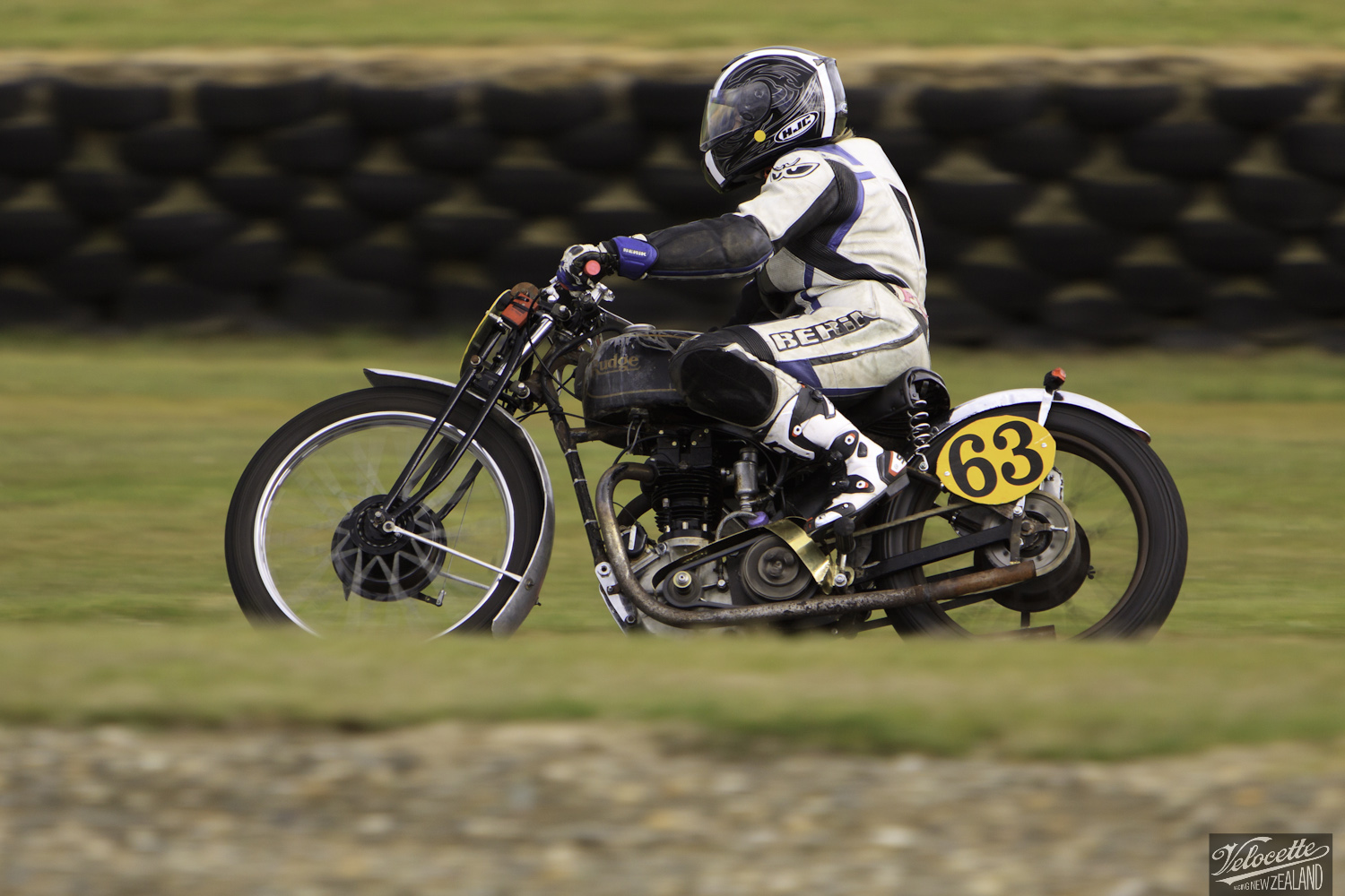 Burt Munro Challenge, Classic Pre ’63 with Girder Forks, Teretonga Circuit races, Francie Winteringham, Rider 63, Rudge TT Rep 500