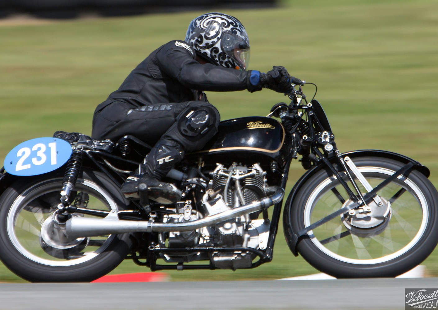 Classic Pre ’63 with Girder Forks, Cloud Craig-Smith, KTT 350, KTT MK VIII, Rider 231, Teretonga Circuit races, Velocette