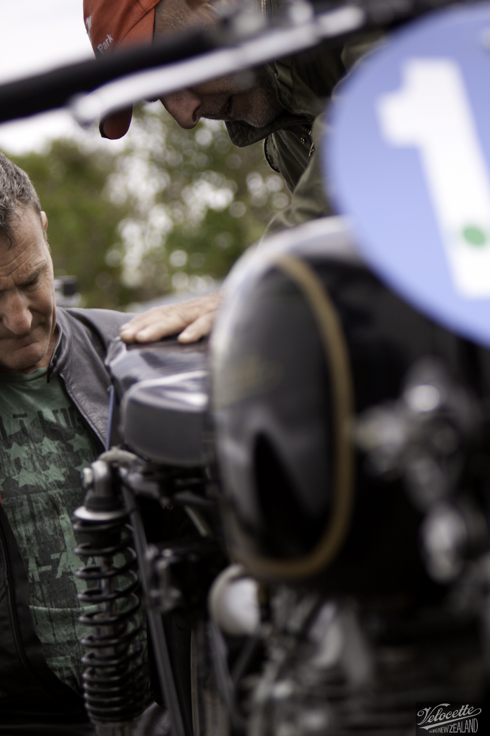 Big Velo, Bluff Hill climb, pits