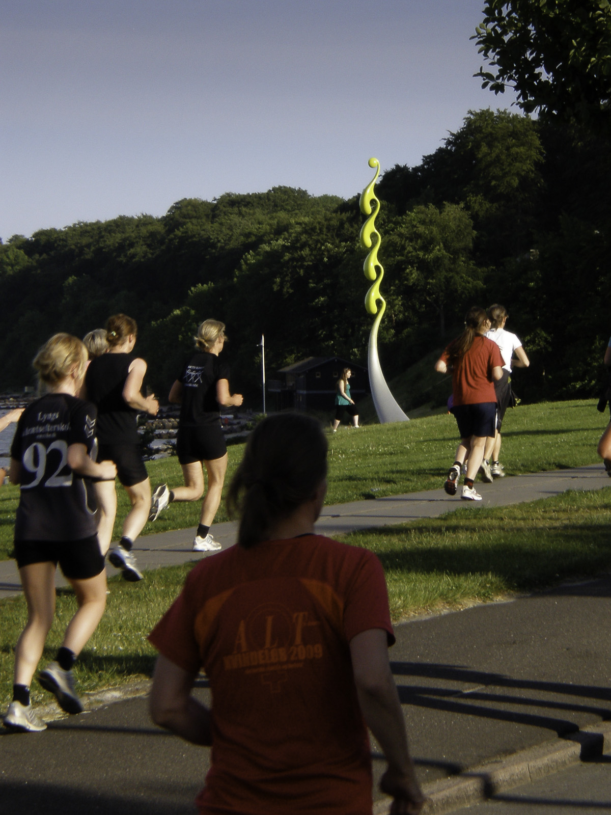 Phil Price ‘Morpheus’, composite materials and stainless steel, 9m at Sculpture by the Sea, near Aarhus, Denmark, 2009.