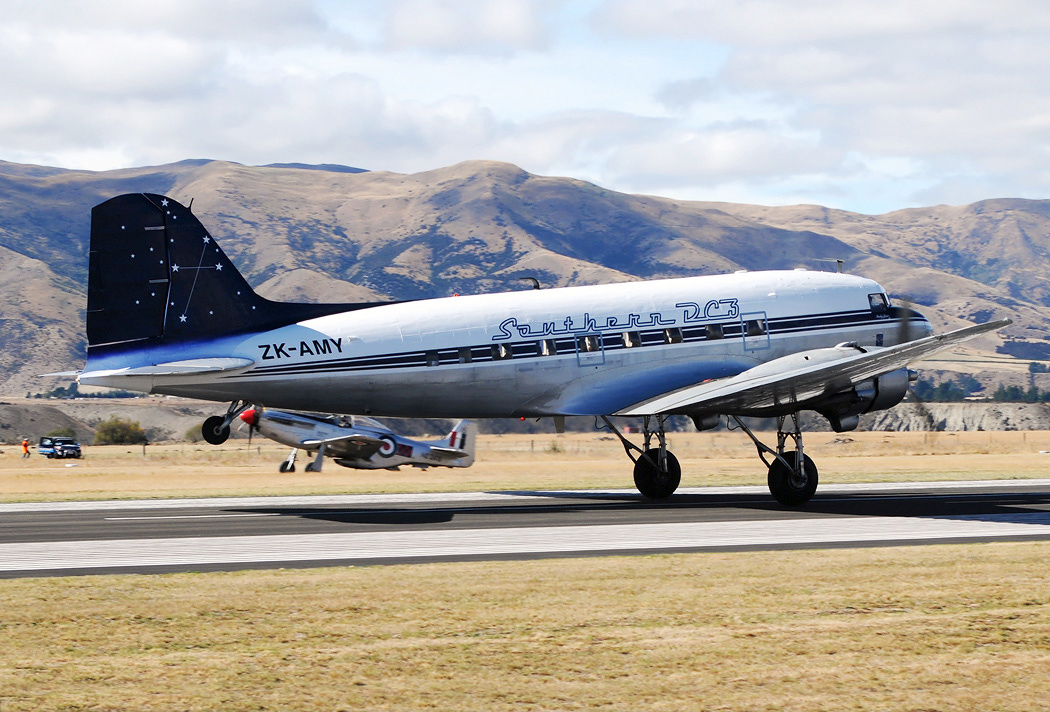 Southern DC3 ZK-AMY. George Canciani.