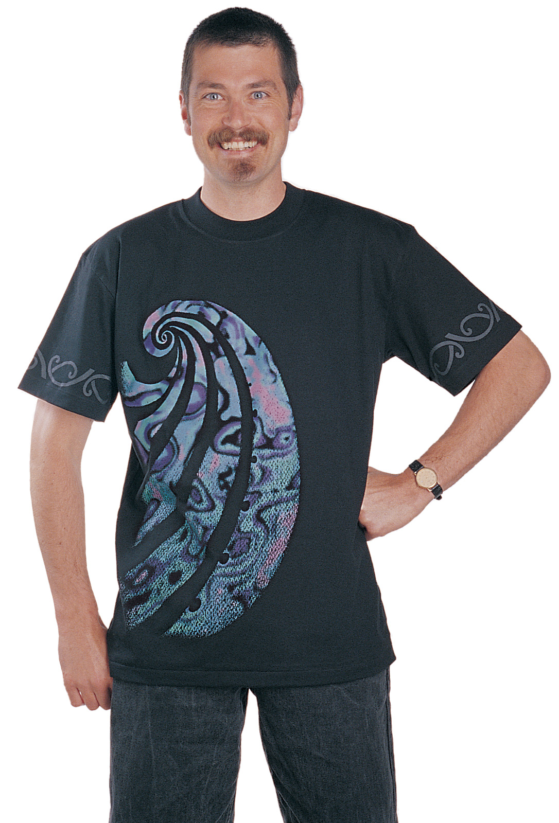 ‘Paua Aotearoa’ T-shirt, four colour print on black fabric.