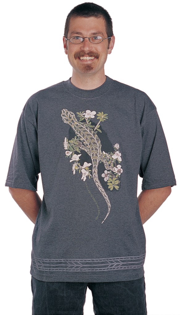 ‘Harlequin Gecko - New Zealand’ eight colour T-shirt print on charcoal marle fabric.