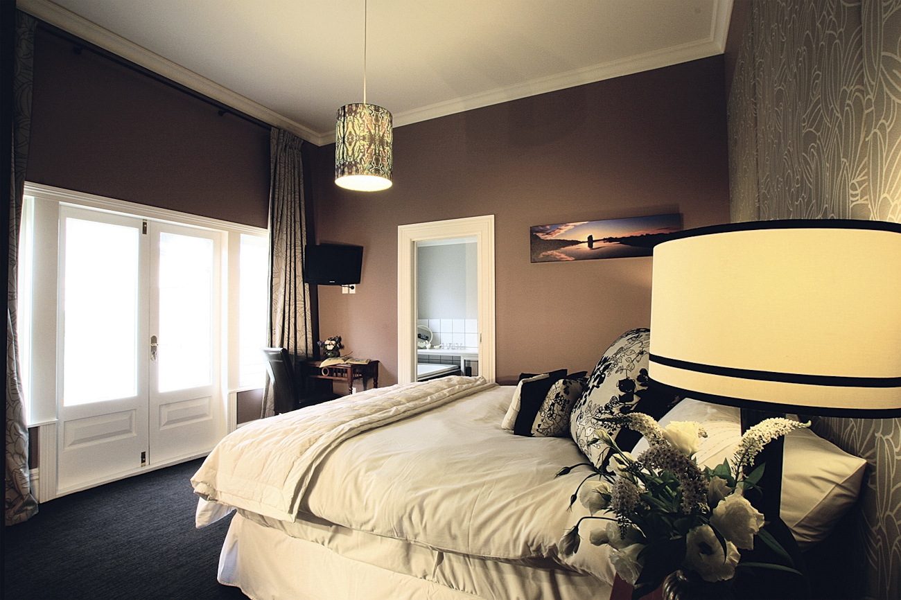 Pomeroy’s on Kilmore Boutique Accommodation guest room 1 of 4.