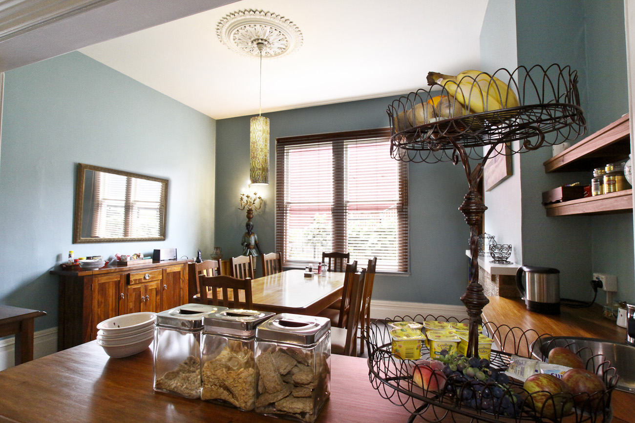 Pomeroy’s on Kilmore Boutique Accommodation guest’s dining room