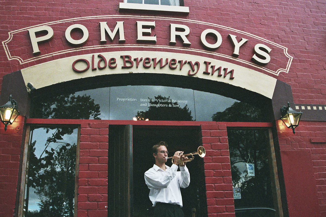 The Pomeroy’s Press. Portrait for Pom’s locals profile story.