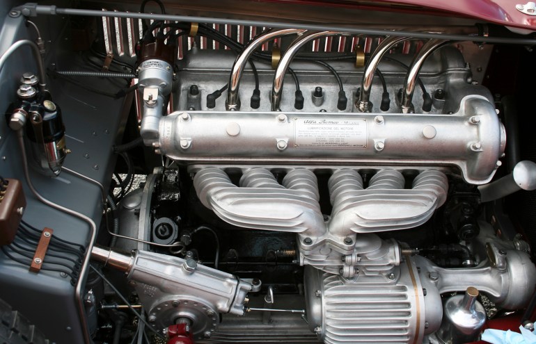 Alfa Romeo 6C 2300 Monza engine, right side.