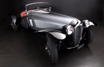Custom body Delahaye 135 roadster, front three quarter view.