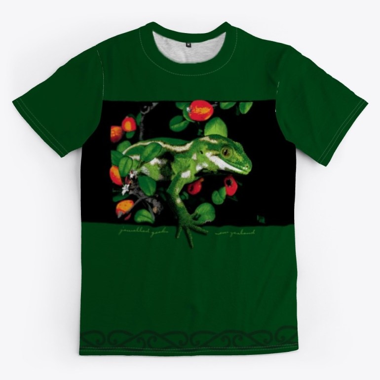 Forest green jewelled gecko New Zealand all-over print front view.